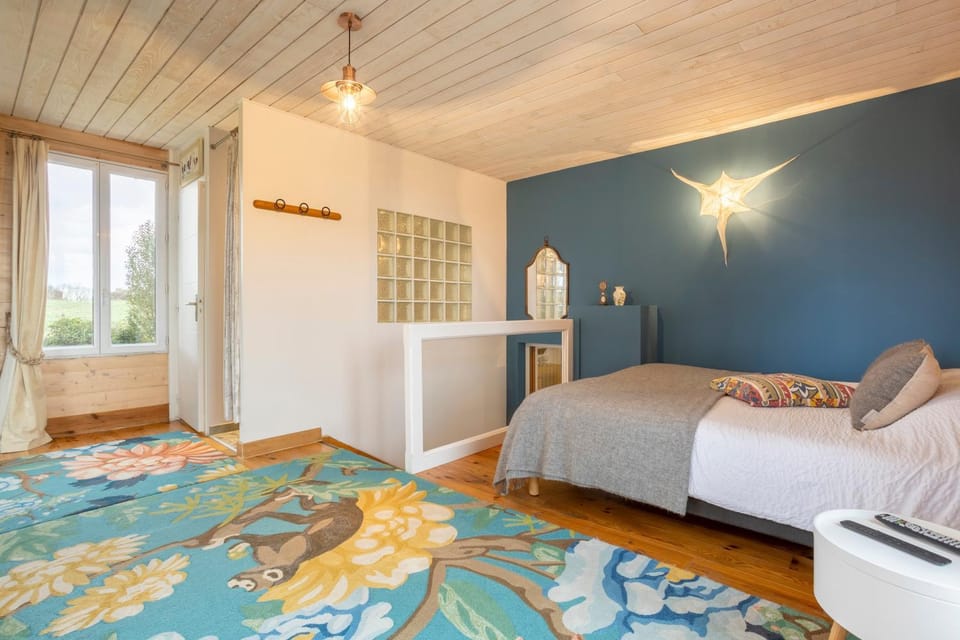 Living room, Bedroom