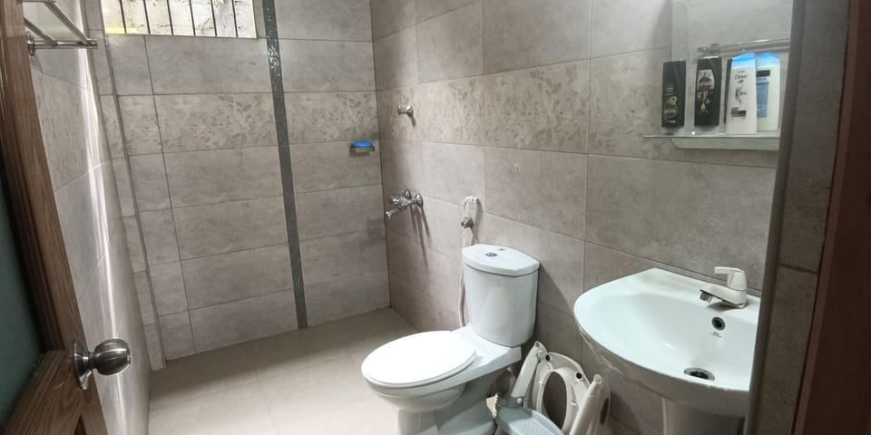 Toilet, Bathroom