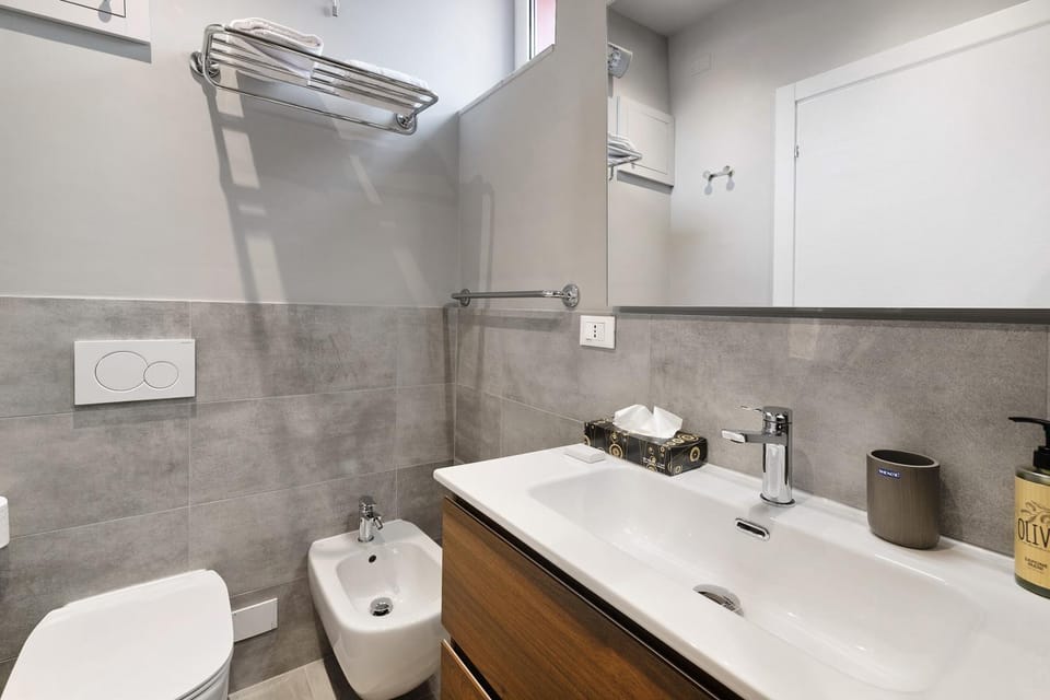 Bathroom, Living room