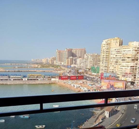 جليم الإسكندرية Apartment in Alexandria