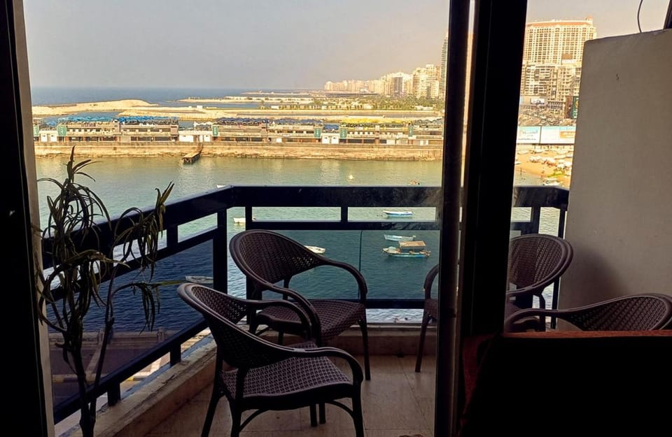جليم الإسكندرية Apartment in Alexandria