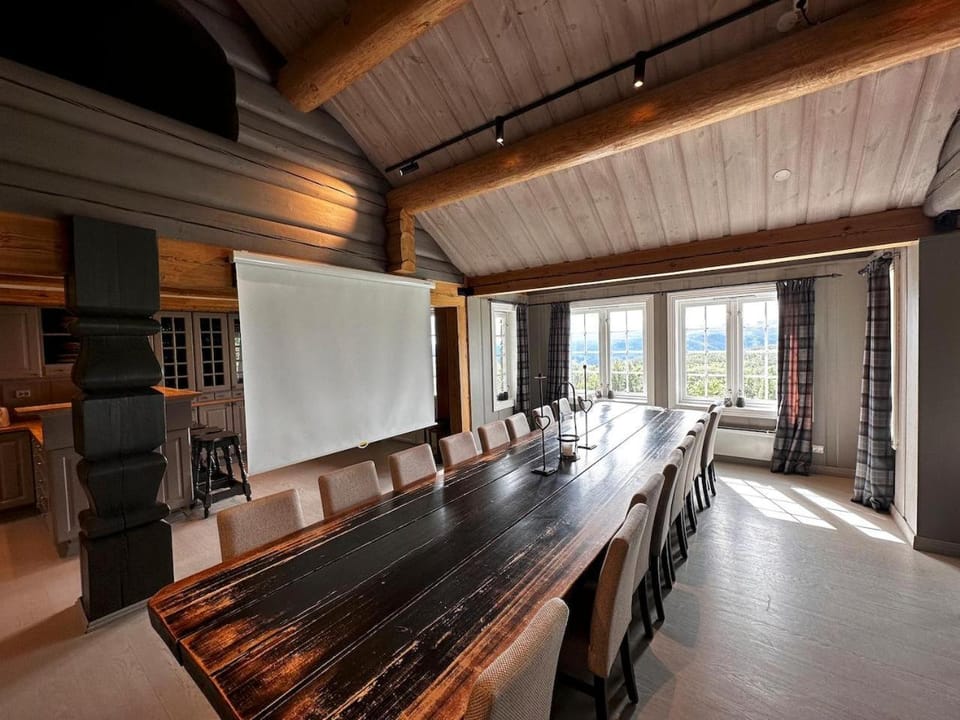 Meeting/conference room