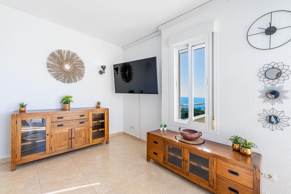 797 HOLIDAY RENTALS - Piso en Iris con hermosas vistas Apartment in Benalmadena