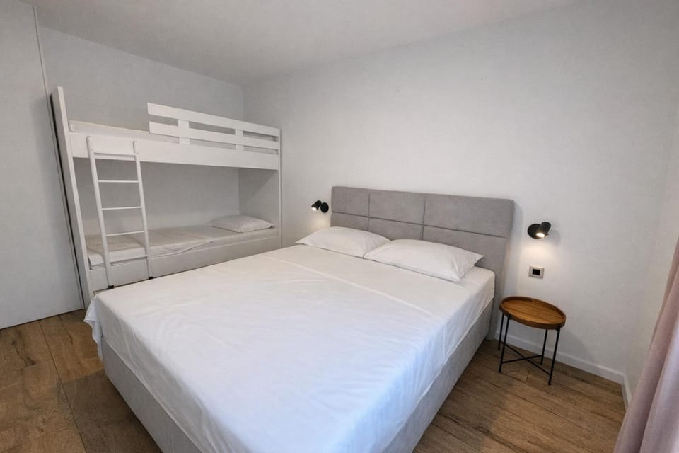 Bed, Bedroom, bunk bed