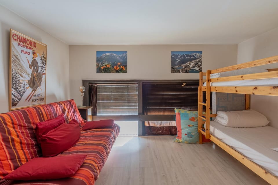 bunk bed