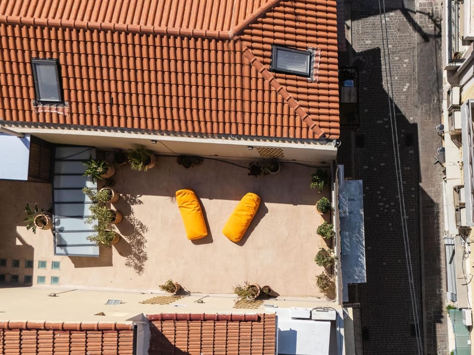 Property building, Day, Summer, Balcony/Terrace, Time of day