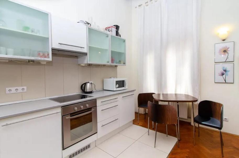 Cityscape Budget Apartments Jókai Flat Apartment in Budapest