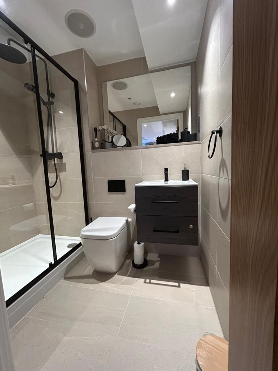 Shower, Toilet, Bathroom