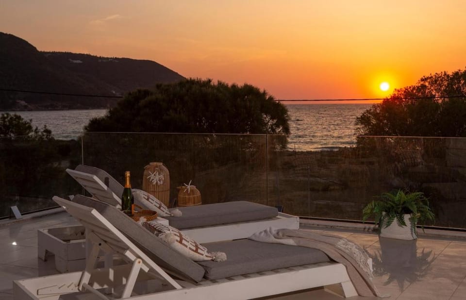 Coastal Chic Luxury Villa La Reina in Ai Giannis Villa in Lefkada