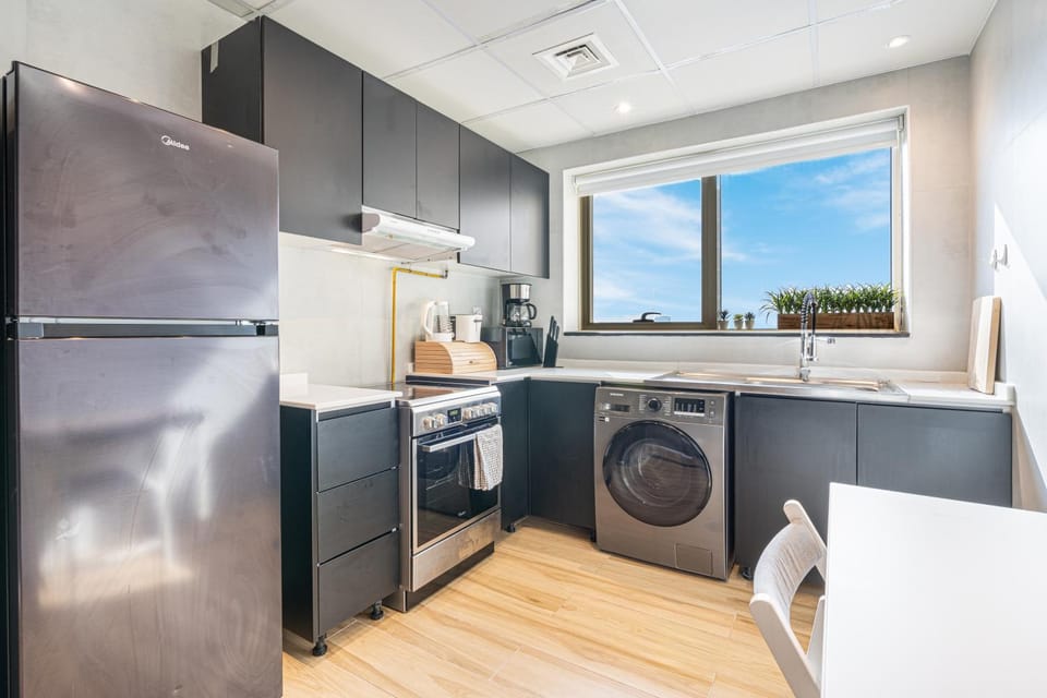 oven, toaster, washing machine, dryer