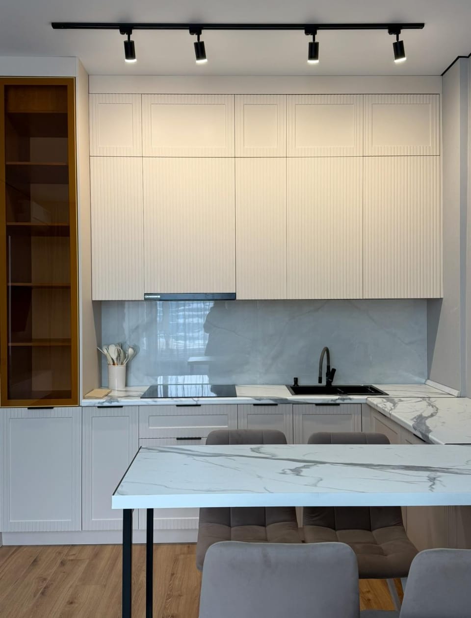Kitchen or kitchenette, stove