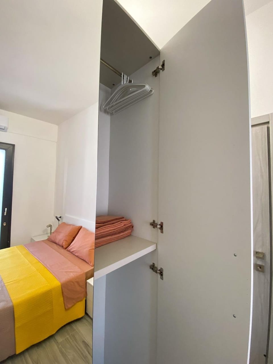 Bedroom, wardrobe