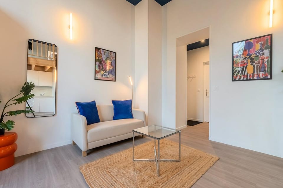 Grand studio pour deux personnes en mezzanine Apartment in Villeneuve-d'Ascq