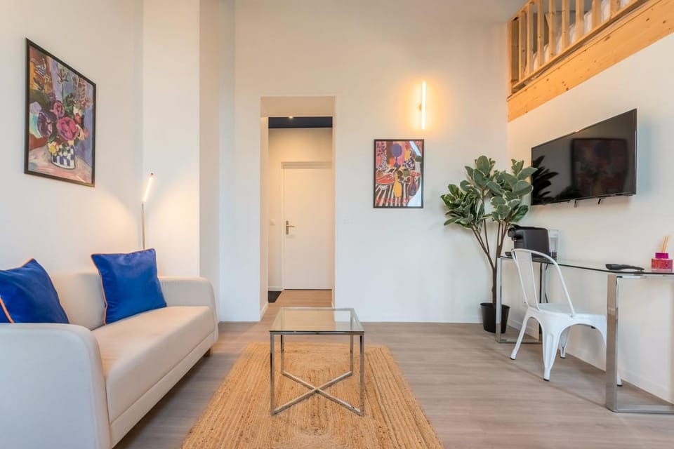 Grand studio pour deux personnes en mezzanine Apartment in Villeneuve-d'Ascq