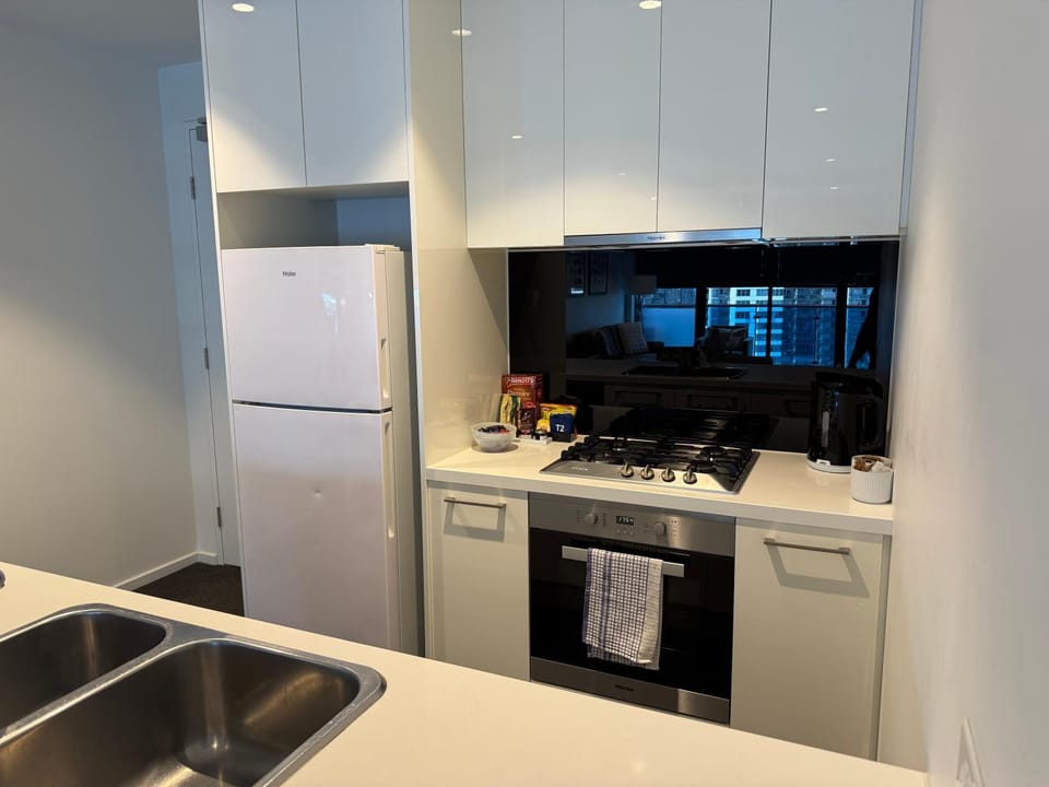 Executive 3 Bedroom Apartment in Southbank Apartment in Southbank