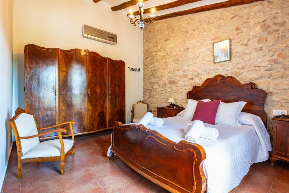 Property building, Living room, Bedroom