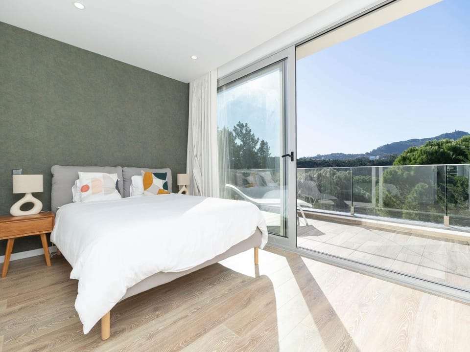 Bed, Balcony/Terrace, Bedroom