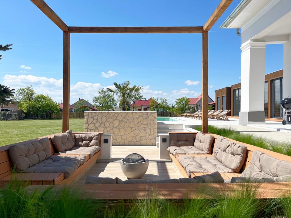 Garden, Balcony/Terrace, Pool view, Swimming pool