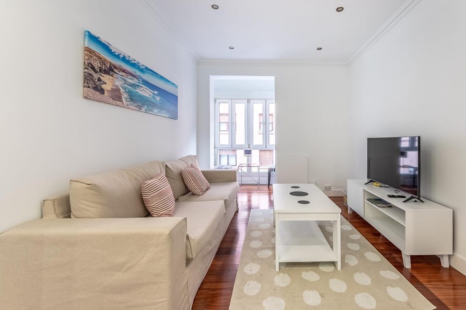 Communal lounge/ TV room, TV and multimedia, Living room, Seating area