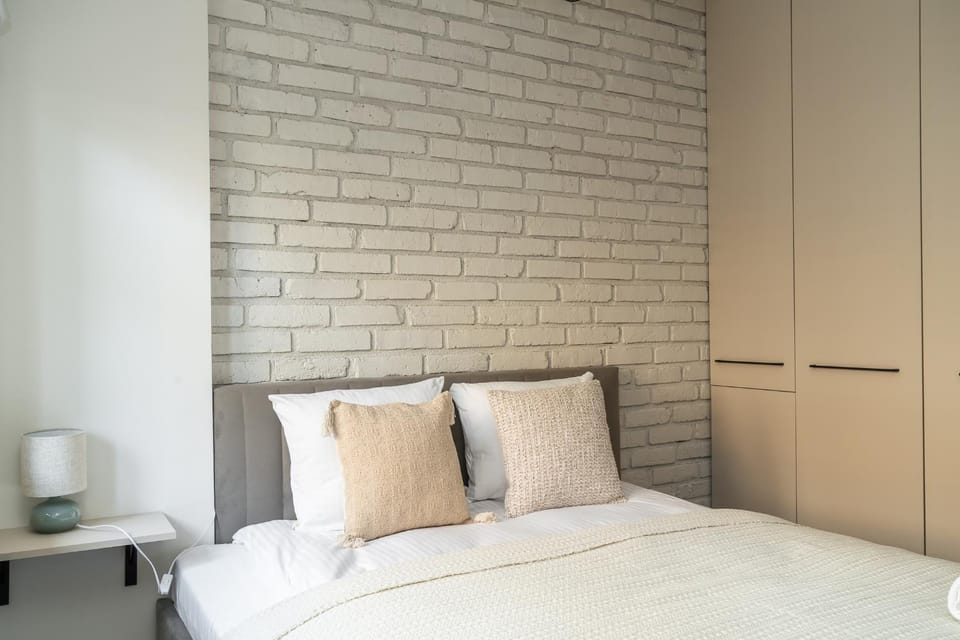 Bed, wardrobe