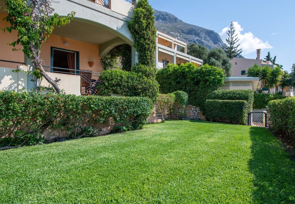 Property building, Garden