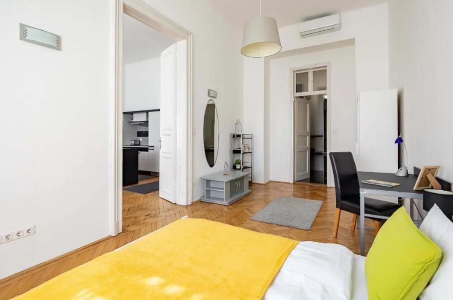 Cityscape Budget Apartments Oktogon Central Apartment in Budapest