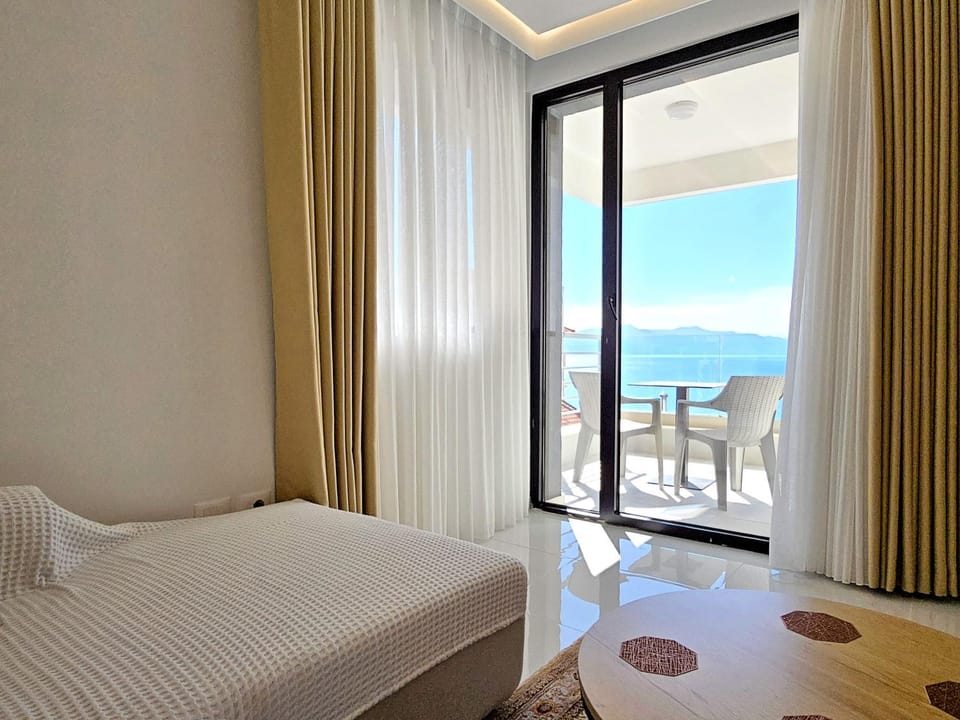View (from property/room), Balcony/Terrace, Sea view