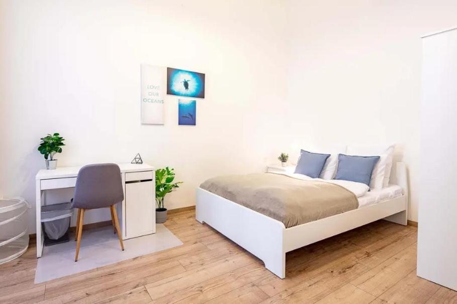 Cityscape Budget Apartments Riverside Apartment in Budapest