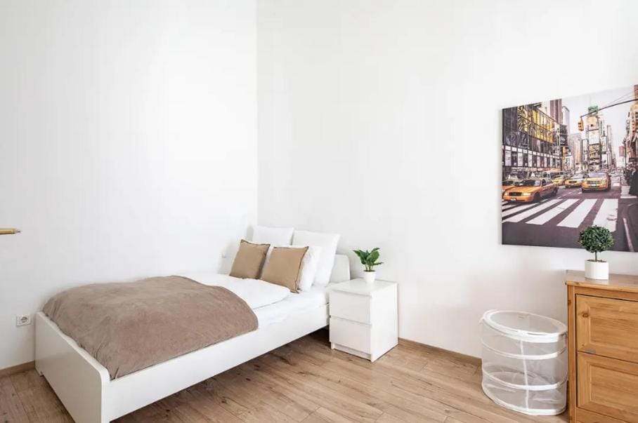 Cityscape Budget Apartments Riverside Apartment in Budapest