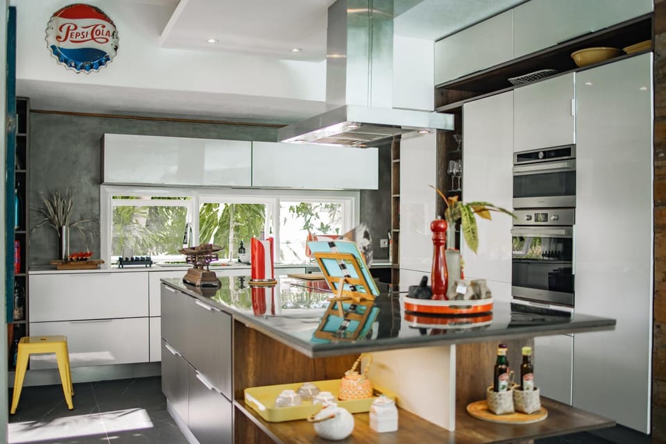 Kitchen or kitchenette, oven