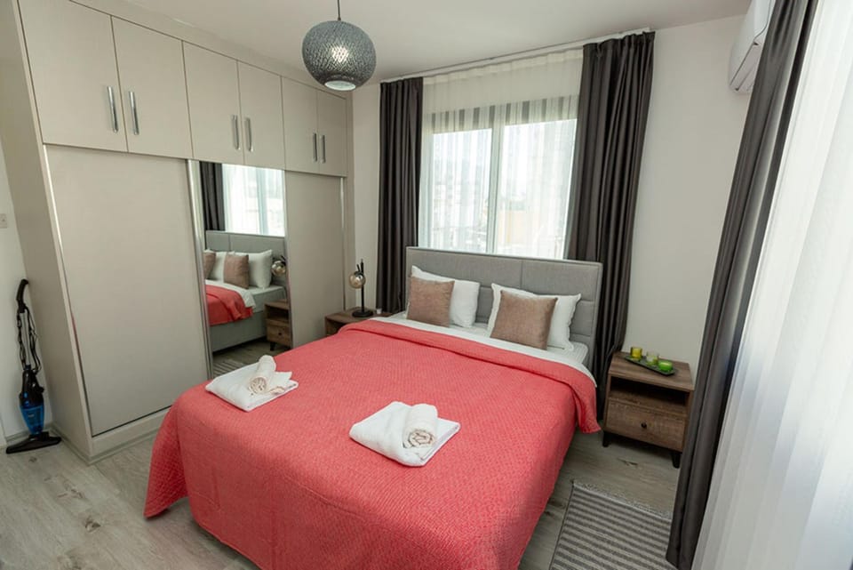 Bed, Photo of the whole room, Bedroom, towels, wardrobe
