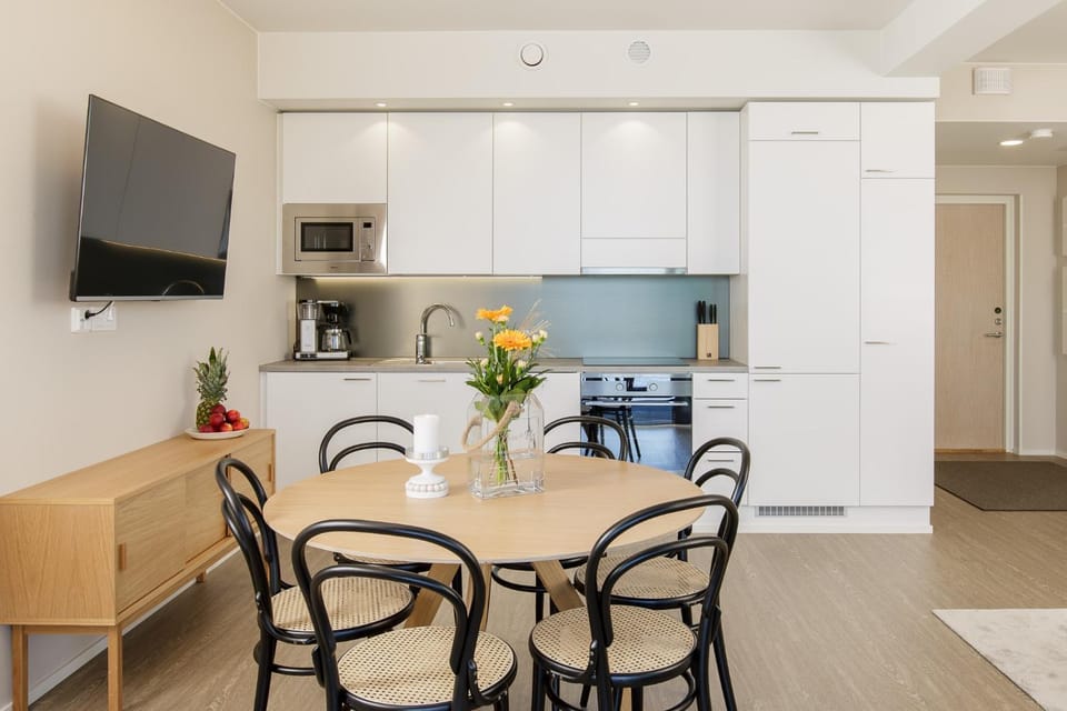 Kitchen or kitchenette, Living room, stove
