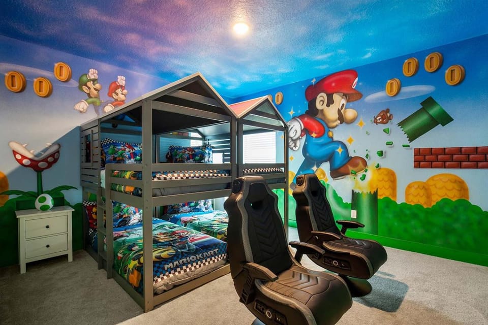 Bedroom, bunk bed