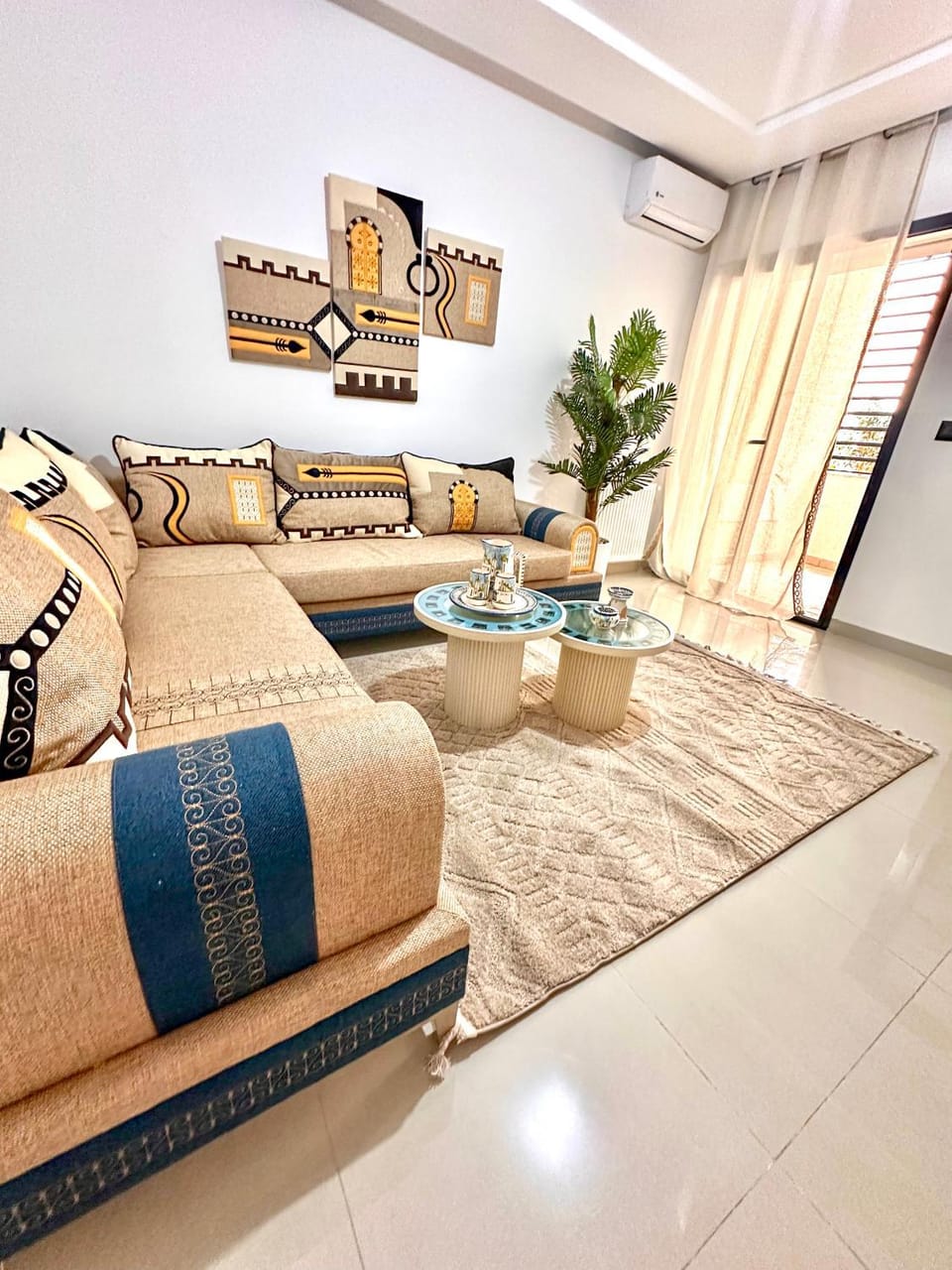 Confort & Charme à la Tunisienne au Centre-ville Apartment in Tunis