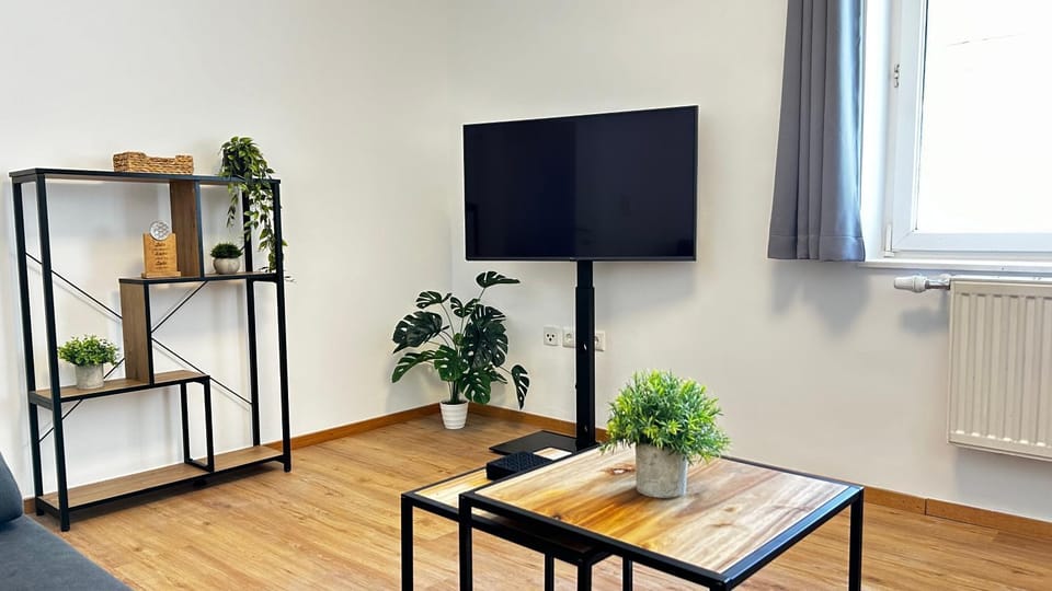 Communal lounge/ TV room, TV and multimedia, Evening entertainment, internet