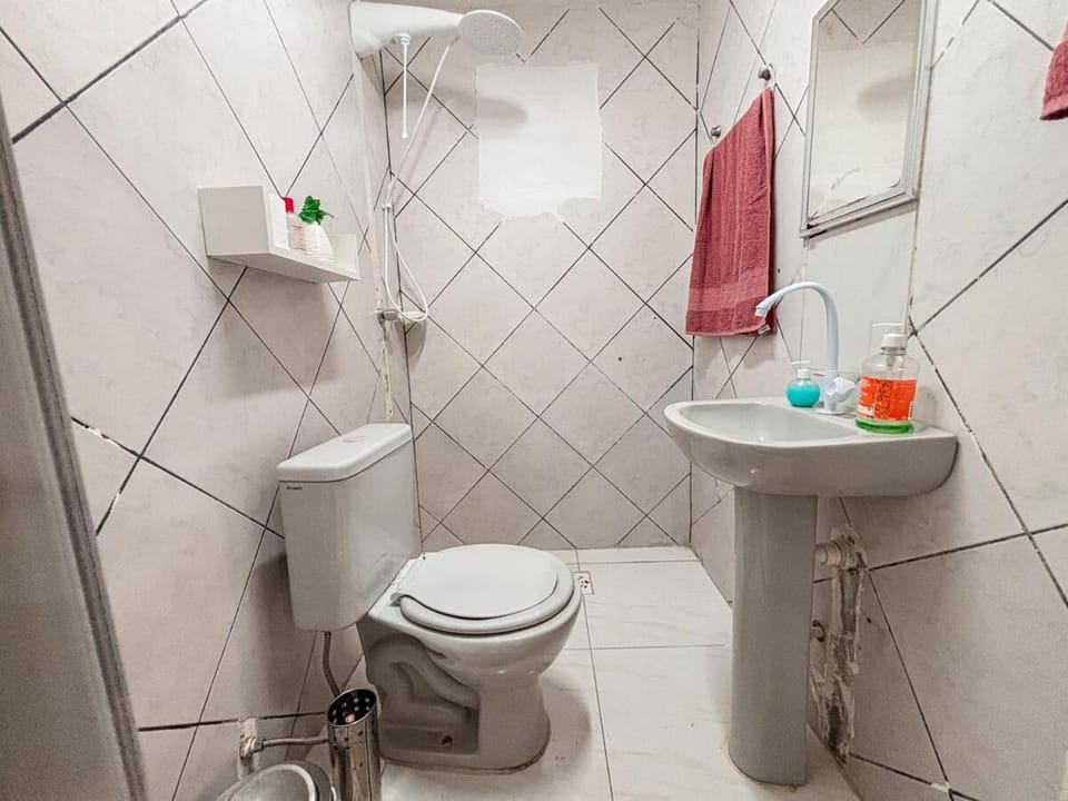 Shower, Bathroom, towels