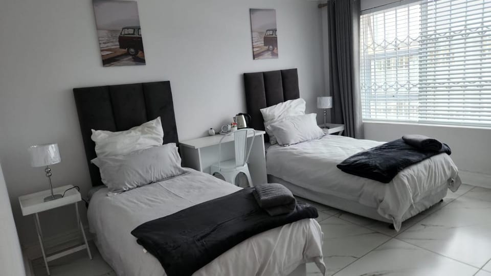 Sixty On Whales Bed and Breakfast in Port Elizabeth