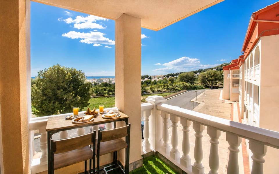 Balcony/Terrace, Mountain view, Sea view