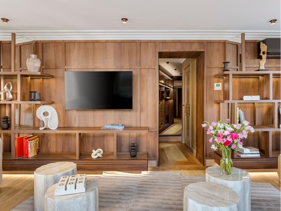 Communal lounge/ TV room, TV and multimedia, Living room, Seating area