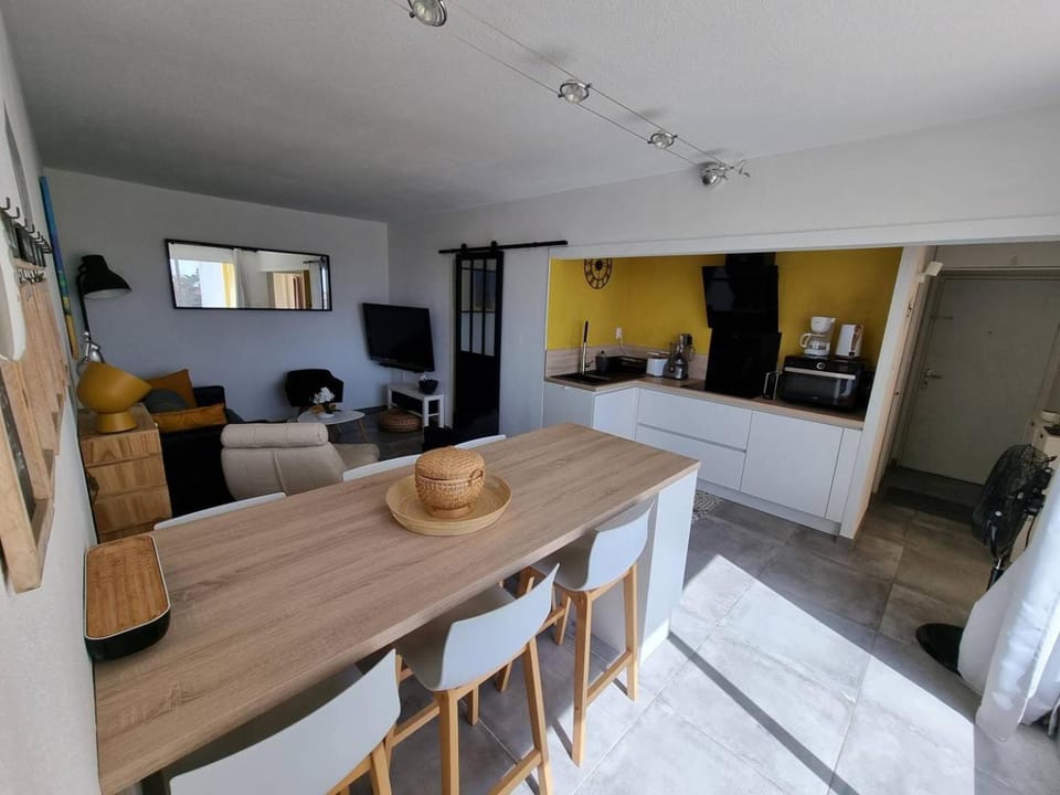 Superbe appartement entièrement rénové 4EST211 Apartment in Le Barcarès