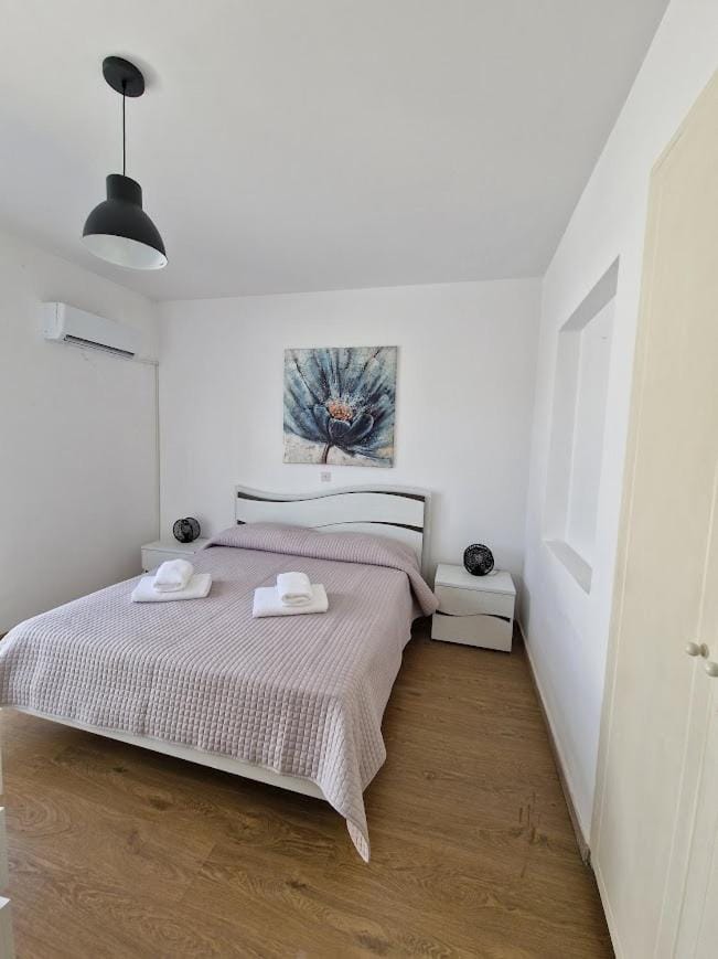 3 Bedroom Apartment, Natalia Centre, by NOMA STAYS Cyprus Apartment in Paphos