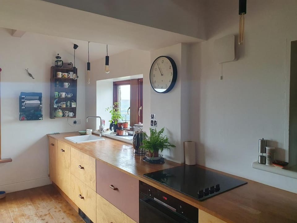 Country cottage with panoramic views House in Calderdale