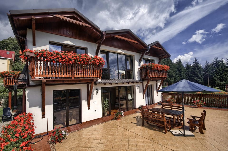 Property building, Patio, Day