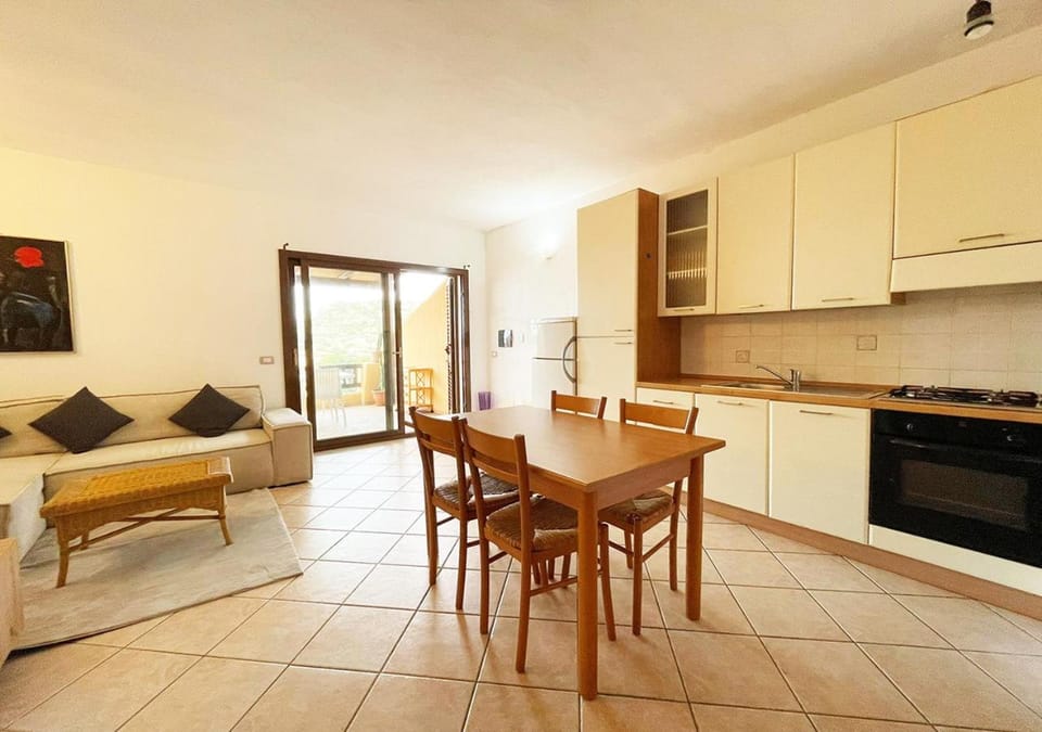 Kitchen or kitchenette, Living room, Dining area, stove