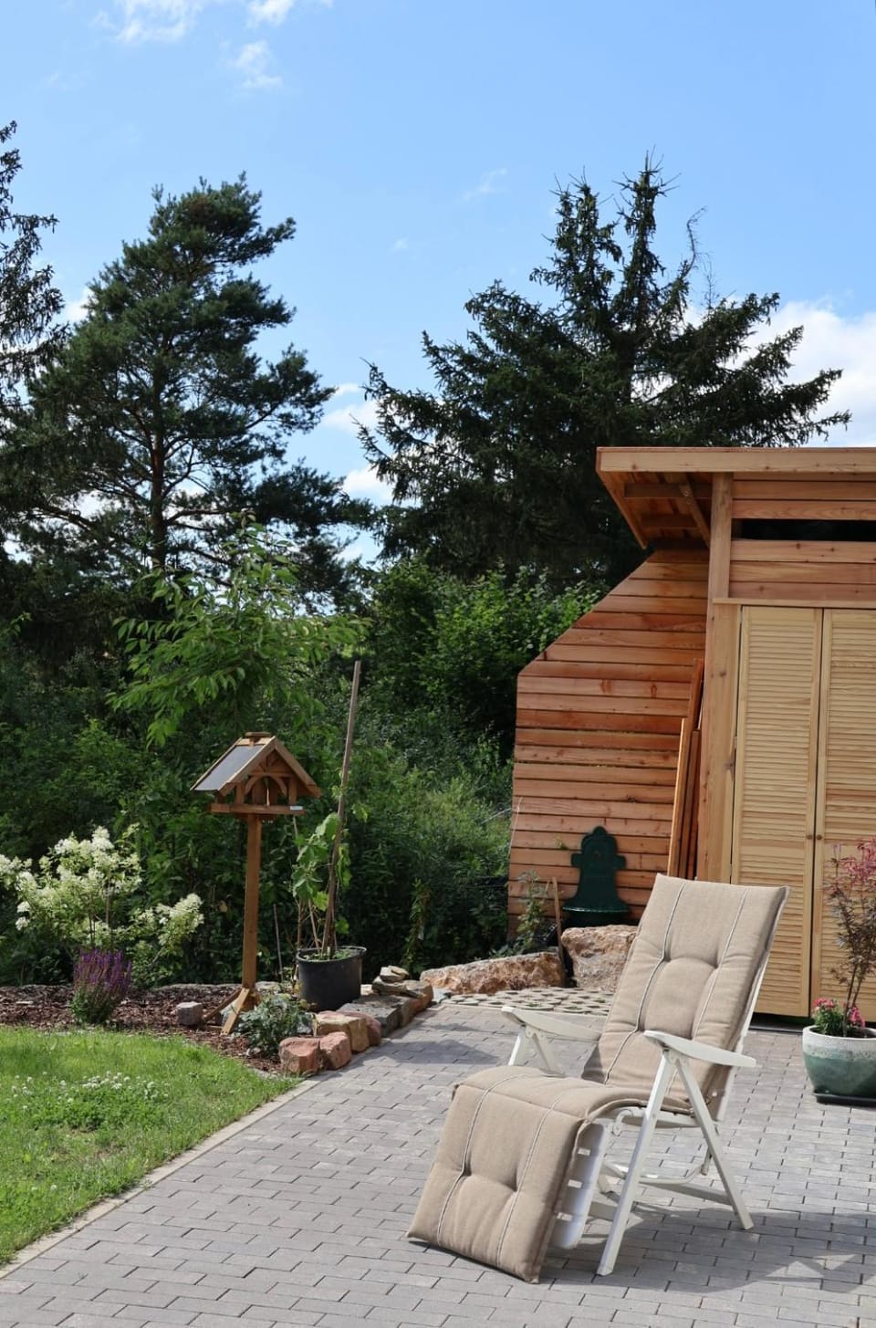 Garden, sunbed