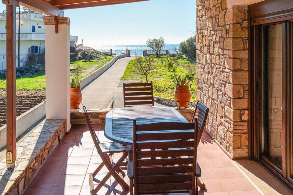 Patio, Day, View (from property/room), Balcony/Terrace, Seating area, Dining area