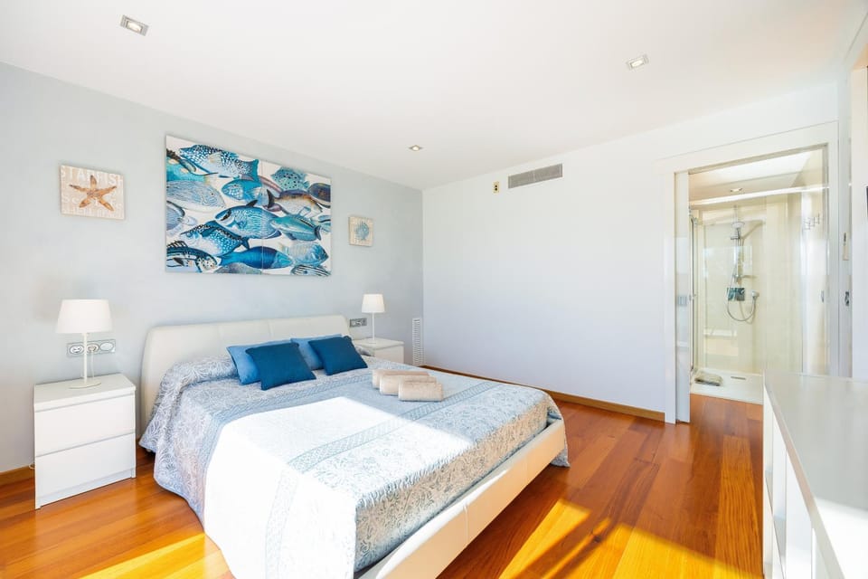 Living room, Bedroom