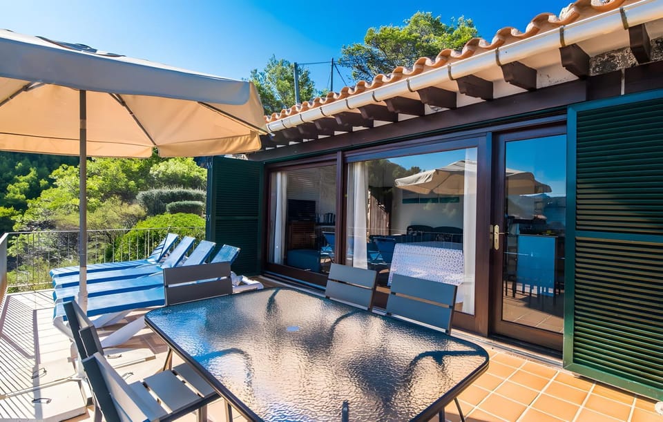 Property building, Living room, Swimming pool