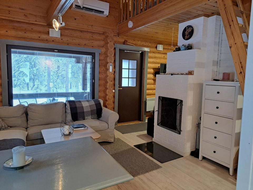 Lomaloukas 1 House in Lapland