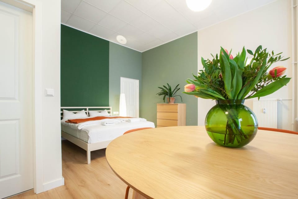 Living room, Photo of the whole room, Bedroom